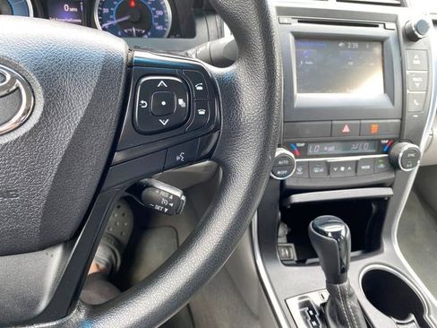 Used 2015 Toyota Camry LE FWD image 20