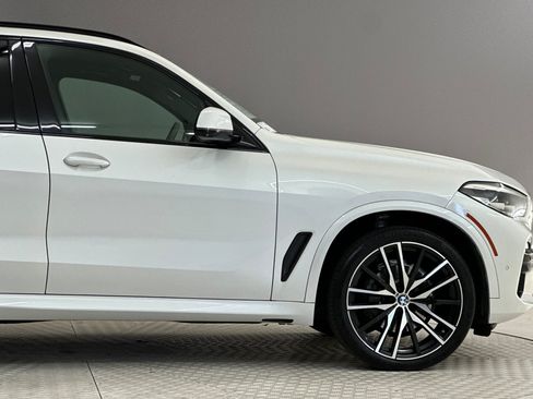 Used 2019 BMW X5 xDrive40i w/ M Sport Package AWD/4WD image 37