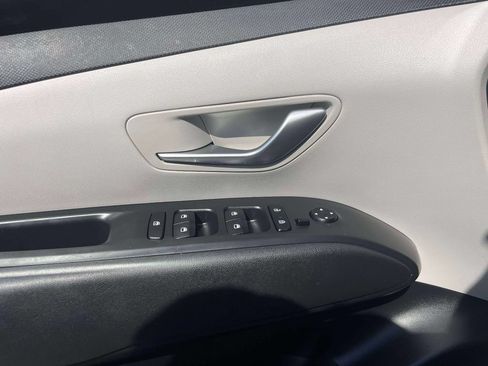 Used 2020 Hyundai Kona Limited AWD/4WD image 17