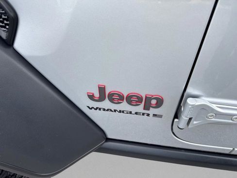 Used 2023 Jeep Wrangler Unlimited Rubicon image 24
