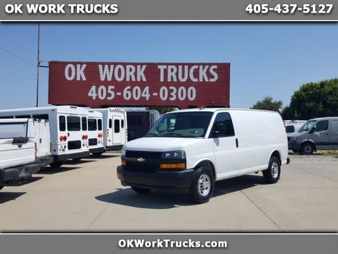 Used 2019 Chevrolet Express 2500 w/ Driver Convenience Package RWD image 1