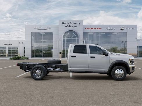 New 2026 RAM 4500 Tradesman AWD/4WD image 28