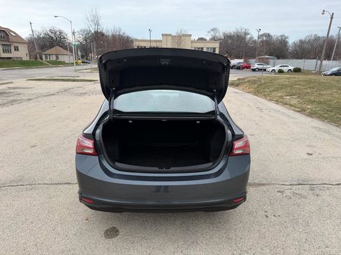 Used 2021 Chevrolet Malibu LT image 8