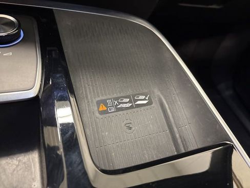 Used 2025 Buick Enclave Preferred image 25