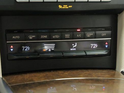 Used 2015 Mercedes-Benz E 350 Sedan image 21