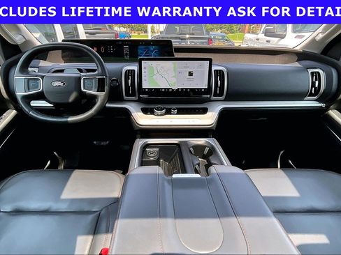 Used 2025 Ford Expedition Active RWD image 12