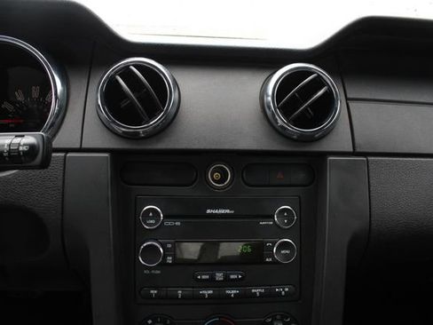 Used 2008 Ford Mustang Deluxe image 15