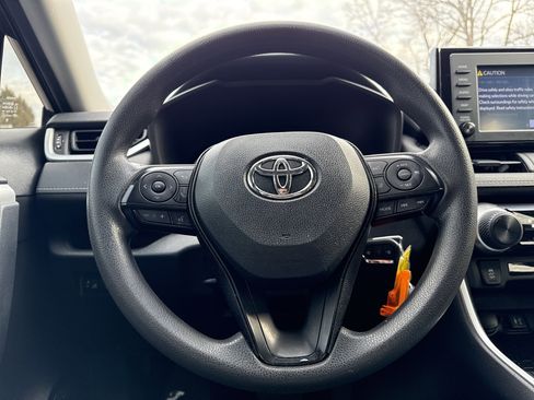 Used 2019 Toyota RAV4 LE w/ All Weather Liner Package image 21