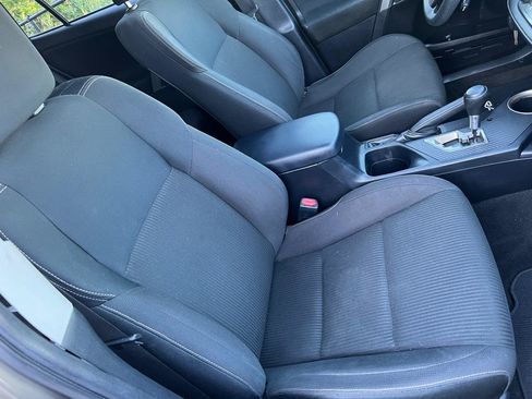 Used 2015 Toyota RAV4 XLE AWD/4WD image 17
