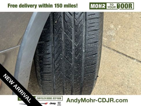 Used 2019 Jeep Cherokee Latitude Plus w/ Cold Weather Group image 11