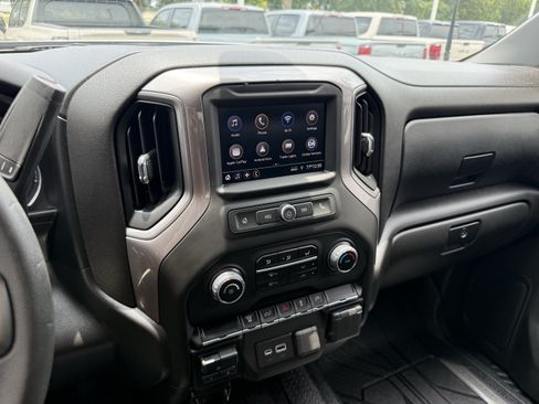 Used 2023 Chevrolet Silverado 2500 Custom w/ Custom Value Package AWD/4WD image 18