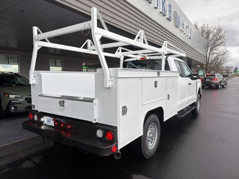 New 2026 Ford F250 XL w/ XL Chrome Package image 12