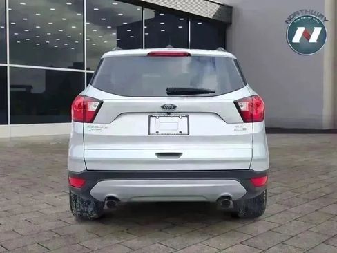 Used 2019 Ford Escape SEL image 4