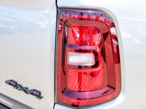 Used 2025 RAM 1500 Tradesman AWD/4WD image 9