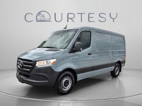 Used 2024 Mercedes-Benz Sprinter 2500 image 1