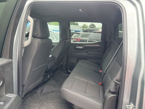 Used 2023 Chevrolet Silverado 1500 RST w/ Redline Edition AWD/4WD image 13