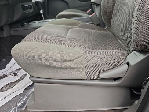 Used 2020 Nissan Frontier SV w/ Midnight Edition Floor Mats RWD image 31