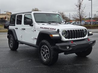Used 2025 Jeep Wrangler Unlimited Rubicon video 3