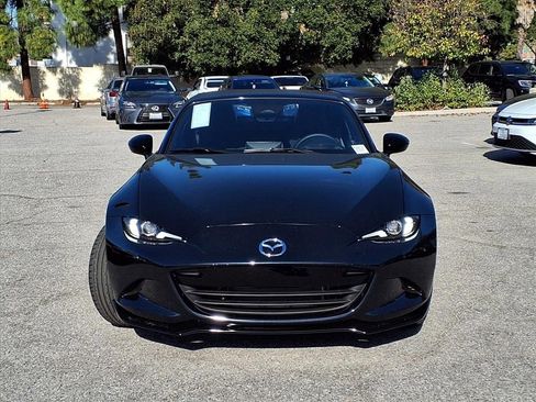 New 2025 MAZDA MX-5 Miata Club image 2