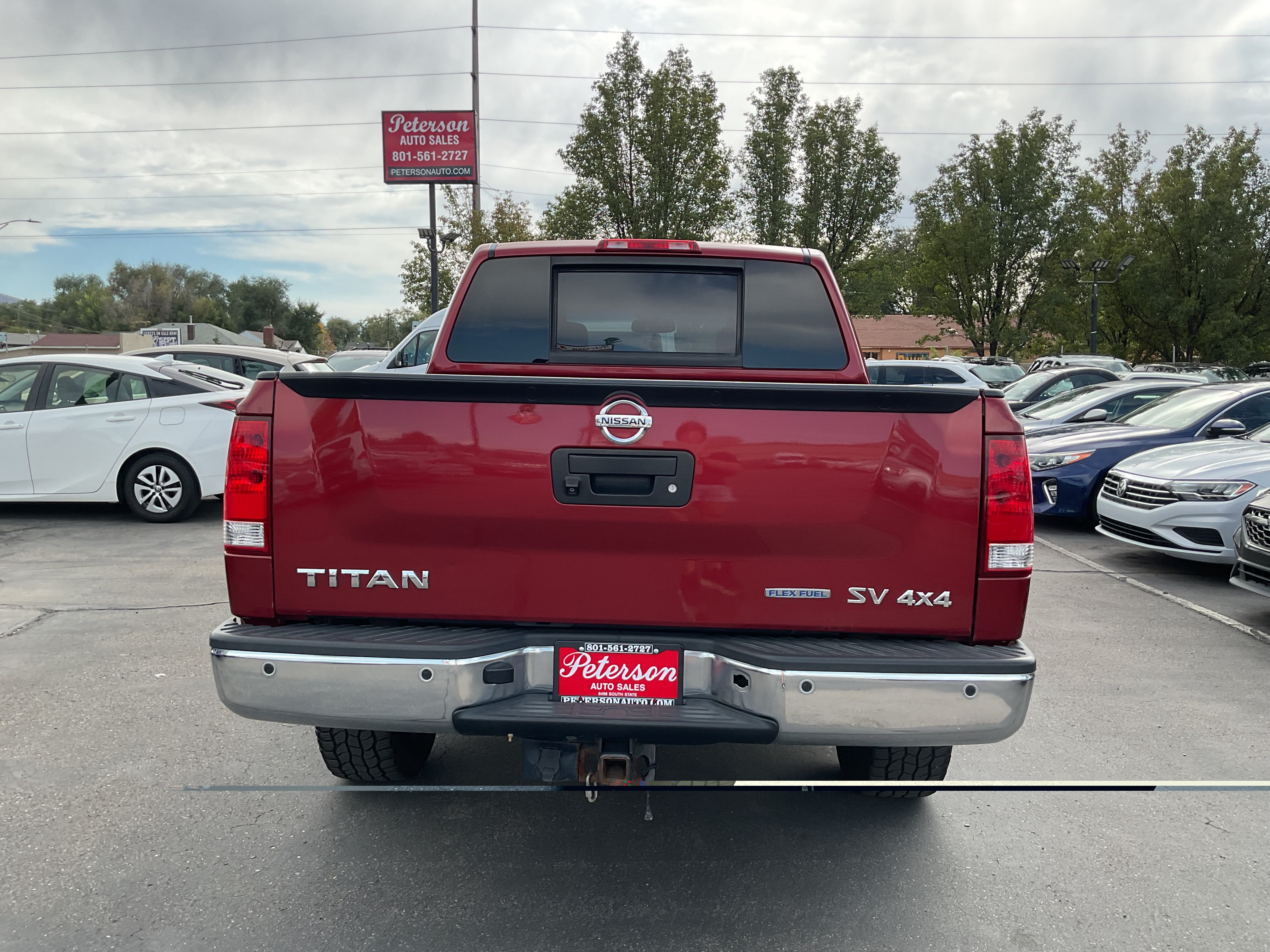 Used 2013 Nissan Titan SV w/ SV Premium Utility Pkg AWD/4WD image 8
