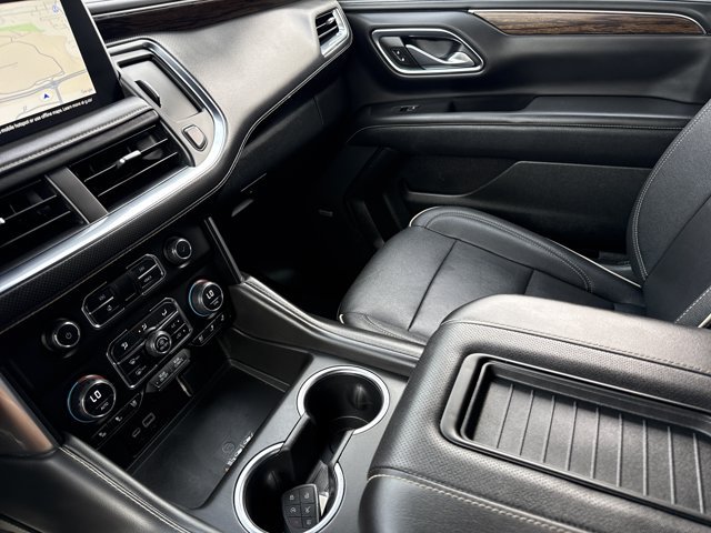 Used 2023 Chevrolet Suburban Premier AWD/4WD image 26
