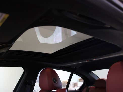 Used 2024 BMW 330e xDrive w/ M Sport Package image 26