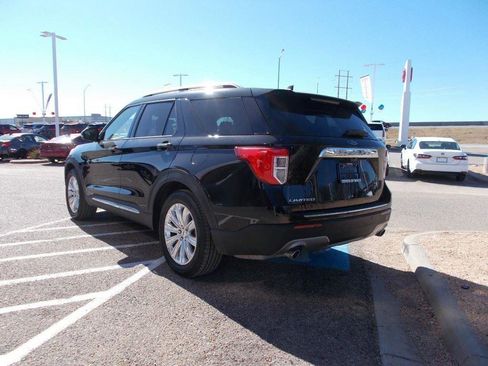 Used 2022 Ford Explorer Limited w/ Equipment Group 301A image 3