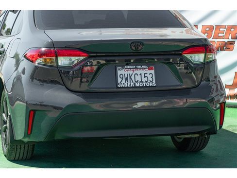 Used 2026 Toyota Corolla LE w/ LE Premium Package FWD image 20