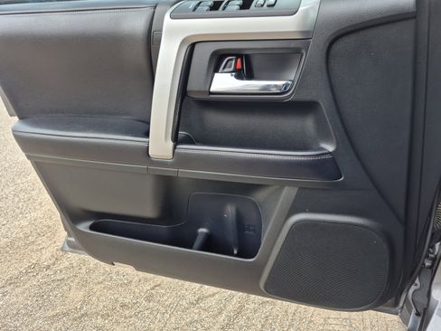 Used 2018 Toyota 4Runner SR5 image 14