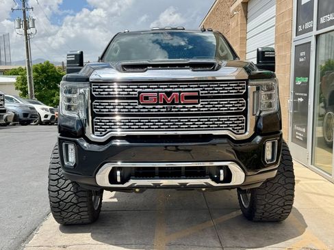 Used 2020 GMC Sierra 2500 Denali w/ Denali Ultimate Package AWD/4WD image 8