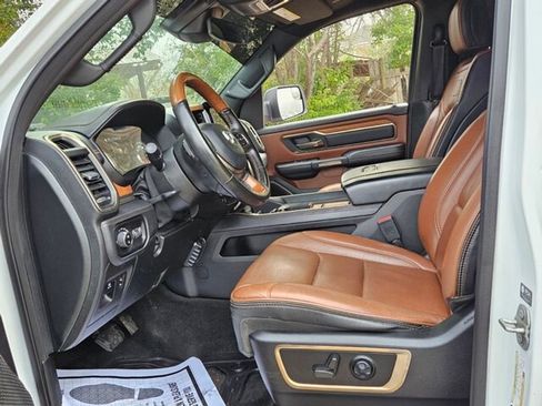 Used 2022 RAM 1500 Limited w/ Body Color Bumper Group image 6