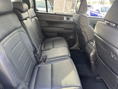 Used 2024 Hyundai Santa Fe Limited image 14