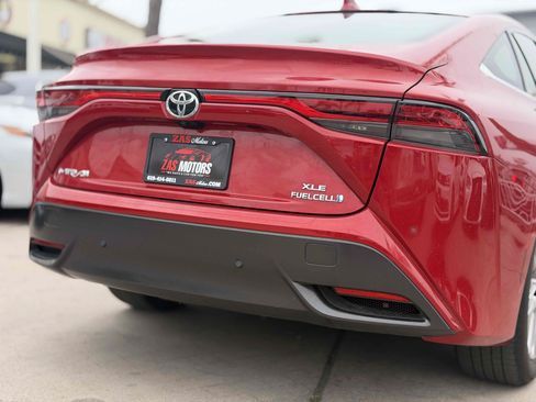 Used 2023 Toyota Mirai w/ Advanced Technology Package RWD image 8