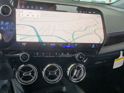 New 2025 Chevrolet Blazer EV LT FWD image 18