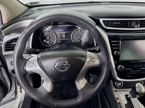 Used 2015 Nissan Murano SV image 21