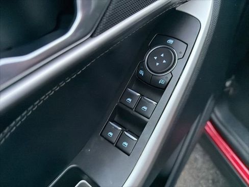 Used 2021 Ford Explorer XLT w/ Equipment Group 202A image 26