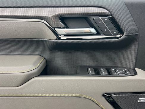 Certified 2025 Chevrolet Silverado 1500 ZR2 w/ Technology Package image 11