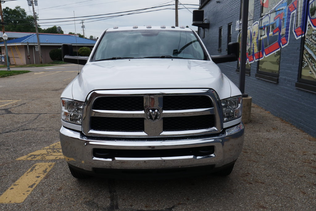 Used 2016 RAM 3500 Tradesman w/ Chrome Appearance Group AWD/4WD image 32