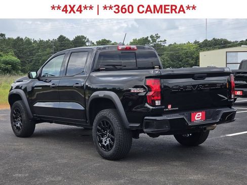 Used 2024 Chevrolet Colorado Trail Boss w/ Technology Package AWD/4WD image 6