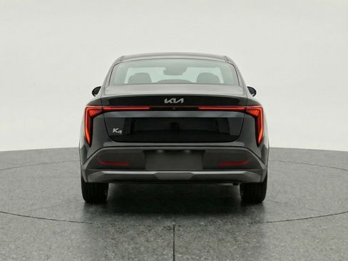 Used 2025 Kia K4 LXS image 7