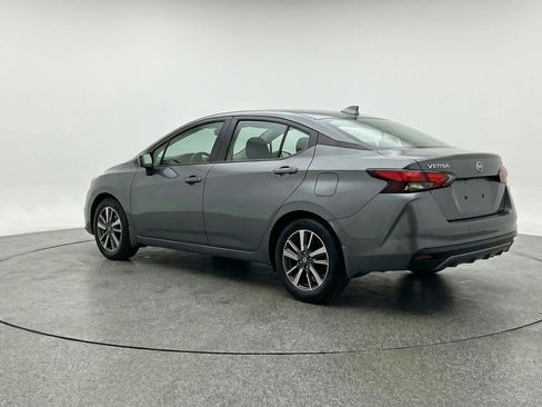Used 2025 Nissan Versa SV image 6