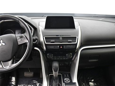 Used 2018 Mitsubishi Eclipse Cross AWD image 9
