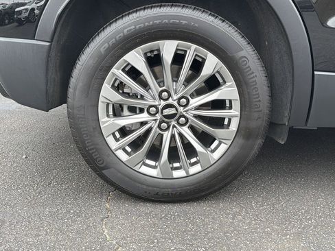 Certified 2025 Cadillac XT4 Premium Luxury w/ Technology Package image 17