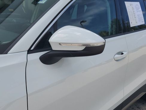 Certified 2026 Volkswagen Tiguan SE AWD/4WD image 13