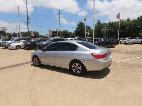 Used 2013 Honda Accord LX image 13
