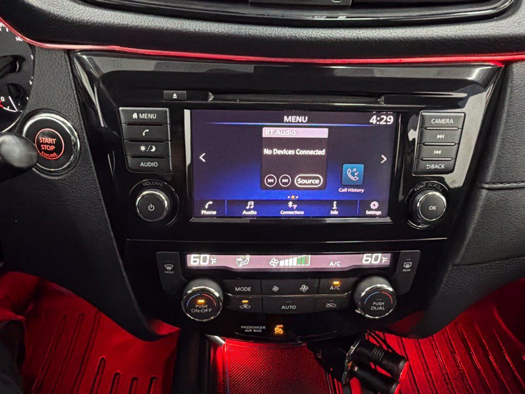 Used 2020 Nissan Rogue SV AWD/4WD image 17