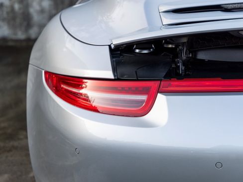 Used 2014 Porsche 911 Carrera 4S image 22