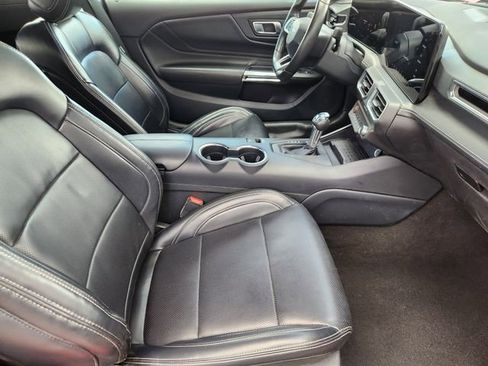 Used 2024 Ford Mustang Premium image 10