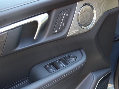 New 2026 Buick Enclave Avenir image 10