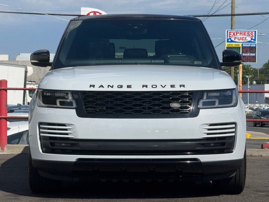 Used 2019 Land Rover Range Rover HSE AWD/4WD image 2